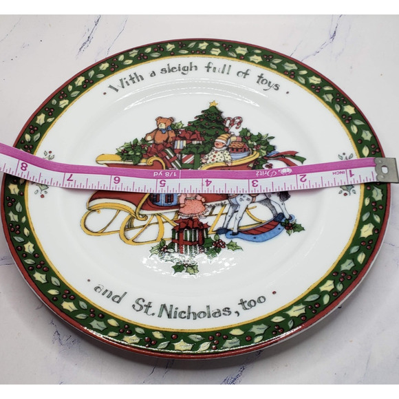 A Christmas Story International China Co Susan Winget Santa's Sleigh Plate - Picture 5 of 7
